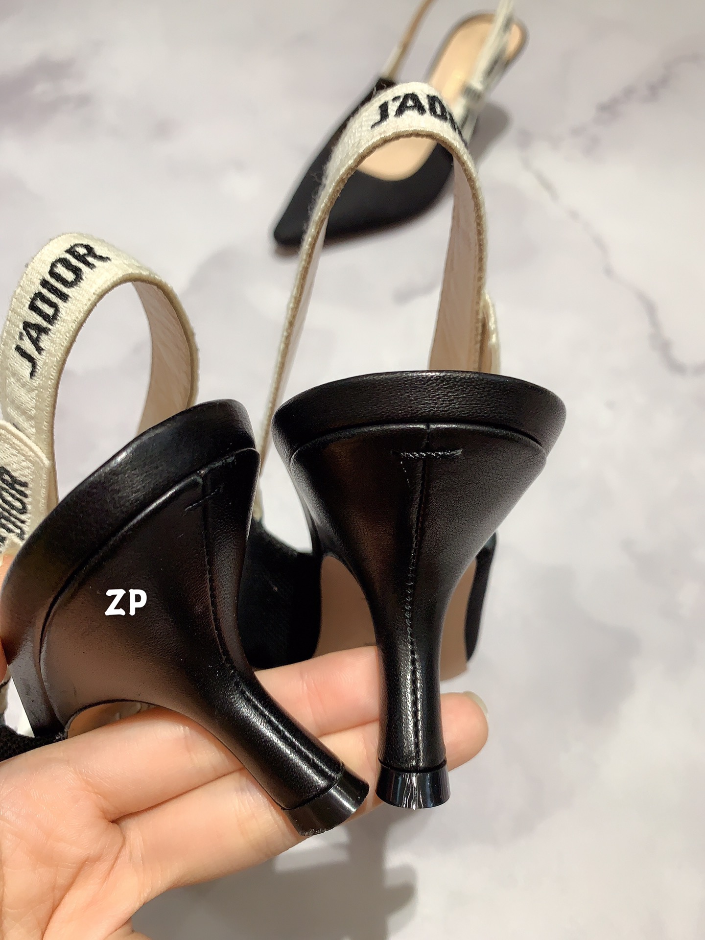 92d198f95f152a73680080d466cce0c3_1636603493_2553.jpg