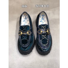 [327] 구찌 뒷 금 꿀벌 자수 통굽 구두 5cm