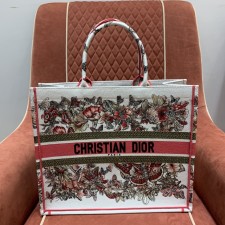 OC공장 디올 CHRISTIAN DIOR 프라워 나비 패턴 토트백 쇼퍼백 2사이즈