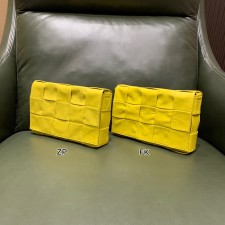 OC공장 보테가베네타 유광 소가죽 밀라노제이 카세트 백 667298 3컬러 23*15*5.5cm