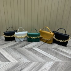 OC공장 보테가베네타 21FW 체인 마운트백 5종 667398 27*20*7cm