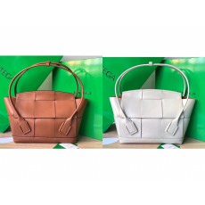 징팩토리 보테가베네타 아르코 TheArco 48 핸드백 토트백 575941 2컬러 32*28*12cm