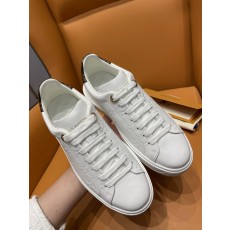 [A1] 루이비통 부조 로고 스니커즈 화이트 2cm