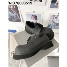 [327] 발렌시아가 커플 스테로이드 더비 슈즈 블랙 4cm (한 치수 더 크다)