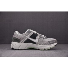나이키 줌 보메로5 NK Air Zoom Vomero 5 스톤