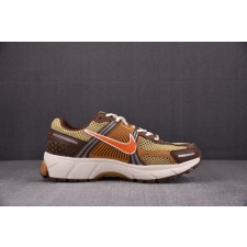 나이키 줌 보메로5 NK Air Zoom Vomero 5“Wheat Grass and Cacao Wow”