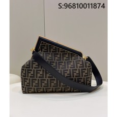 [니콜] 펜디 FF 로고 백 32.5*15*23.5cm 8BP127