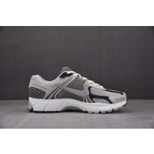[CJ] NK Air Zoom Vomero 5“Bone Beige” 그레이 FD0791-012