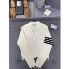 (TURBO공장) 톰브라운 클래식 V넥 가디건(2color)