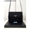 블랙프레임공장 프라다 미디엄 리나일론 패딩 숄더백 블랙 1BD255 30*21.5*12cm