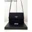 블랙프레임공장 프라다 미디엄 리나일론 패딩 숄더백 블랙 1BD255 30*21.5*12cm