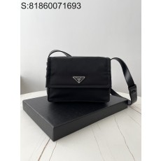 블랙프레임공장 프라다 스몰 패딩 리나일론 숄더백 1BD313 23*16*11cm 블랙