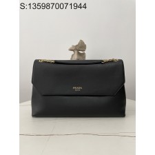 블랙프레임공장 프라다 라지 숄더백 1BD368 39*25*12cm 블랙