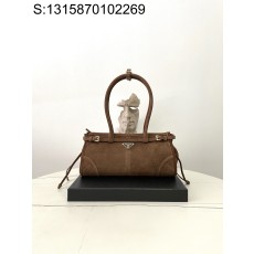 블랙프레임공장 프라다 보니 미디엄 스웨이드 핸드백 1BA426 32*15.5*12cm 브라운