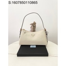 블랙프레임공장 프라다 에메 라지 가죽 숄더백 1BC228 39*23*12cm 화이트