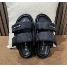 (IU공장) 루이비통 풀 필로우 플랫 컴포트 뮬 슬리퍼(2color)