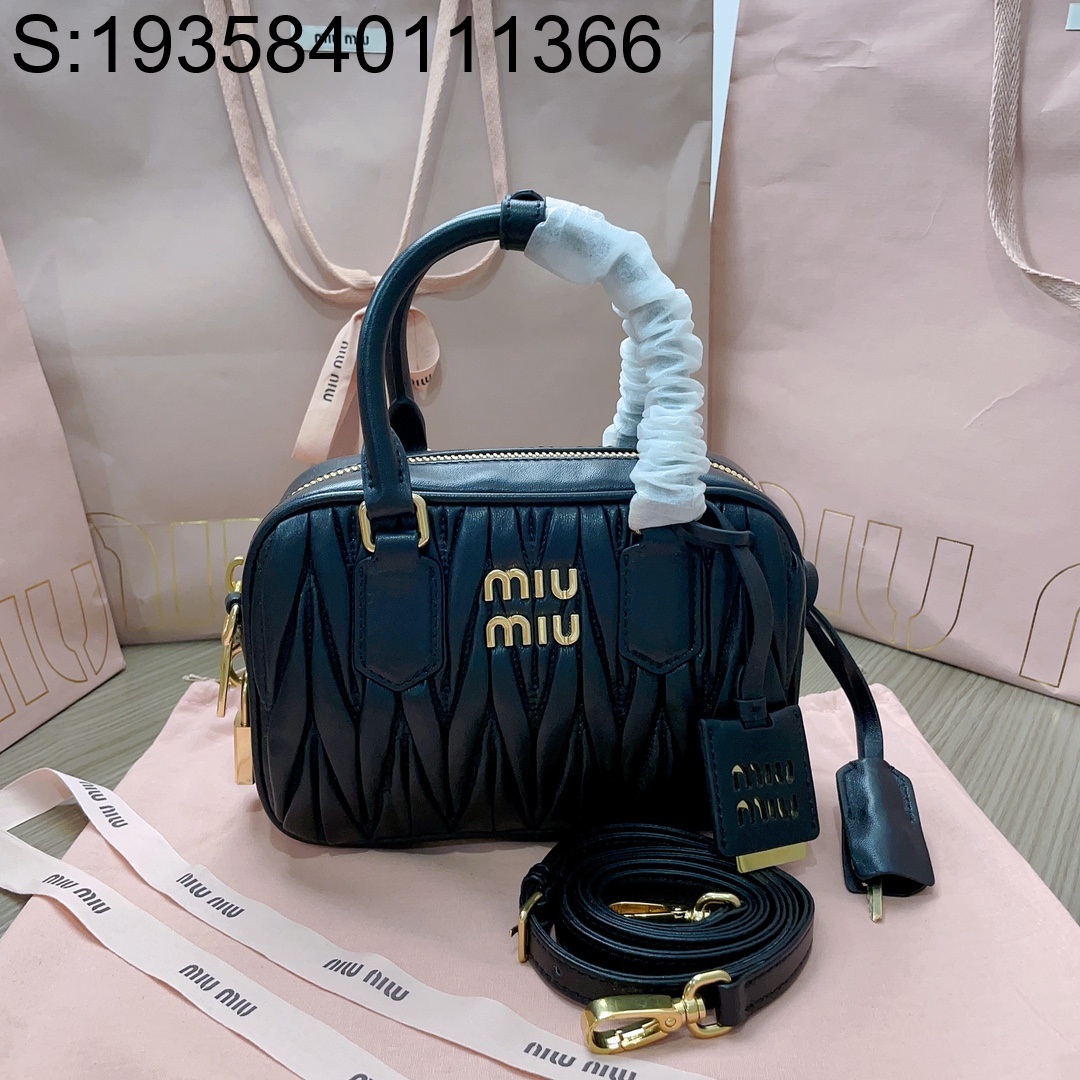 [JHL] 미우미우 미우미우 마테라쎄 나파 가죽 가방 5BB123 19*13*6cm 블랙