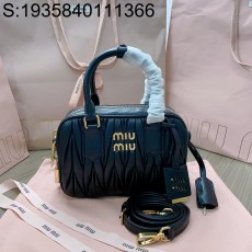 [JHL] 미우미우 미우미우 마테라쎄 나파 가죽 가방 5BB123 19*13*6cm 블랙
