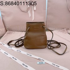 [JHL] 미우미우 나파 가죽 미니 백 5NF460 17*14*6cm 브라운