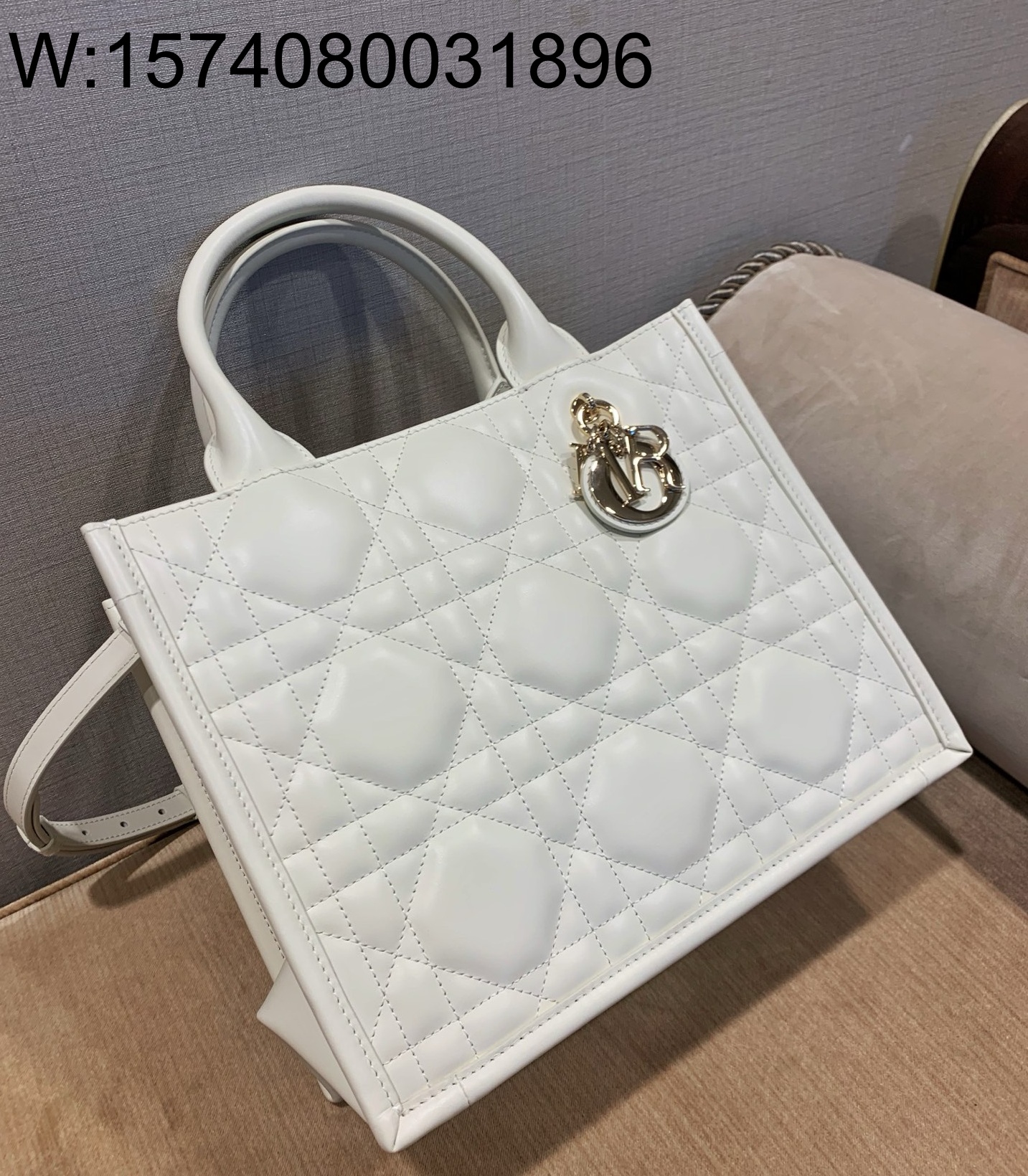 [엔젤] 디올 스몰 디올 북 토트 매크로까나쥬 26.5*22*14cm 화이트