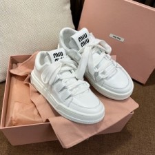 (IU공장) 미우미우 로고 레더 스니커즈