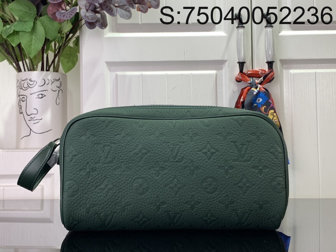 [88factory] 루이비통 돕키트 클러치백 M24442 28*15*16.5cm 흑녹색 LOUIS VUITTON