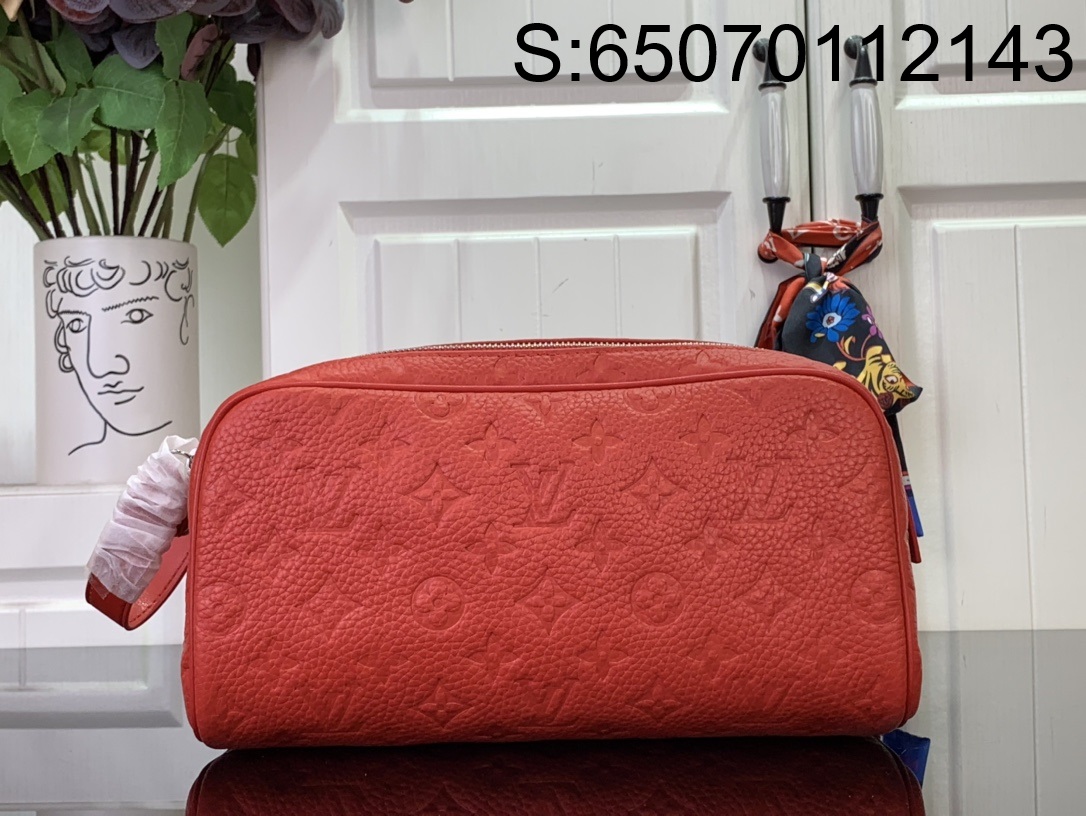 [88factory] 루이비통 돕키트 엠보 모노그램 M13023 15*16.5*28cm 레드 LOUIS VUITTON
