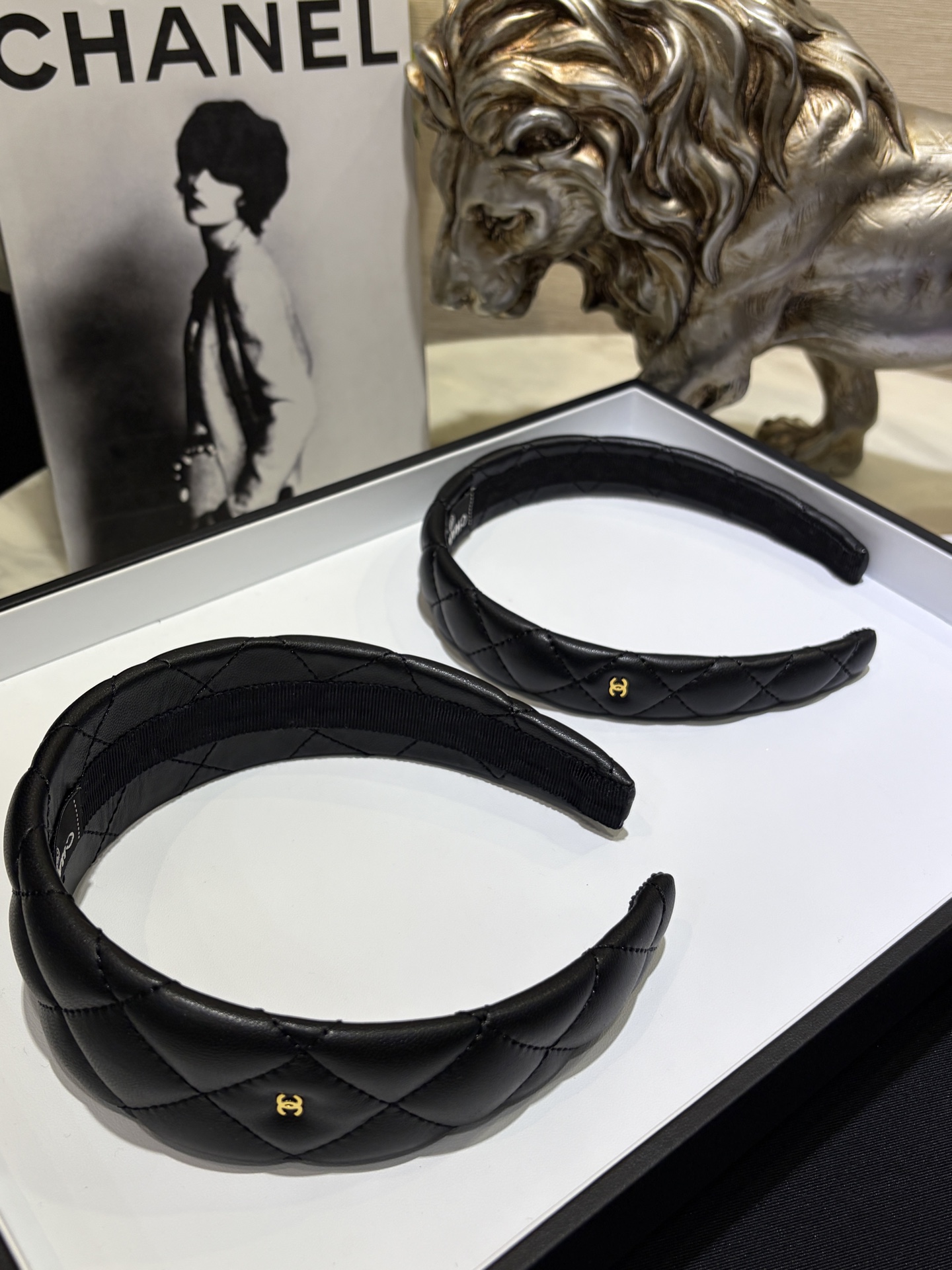 Chanel 샤넬 25B CC 퀼팅 램스킨 와이드 헤어클립 블랙 (와이드, 슬림)