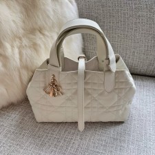 [엔젤] 디올 뚜주흐 백 스몰 23cm 화이트