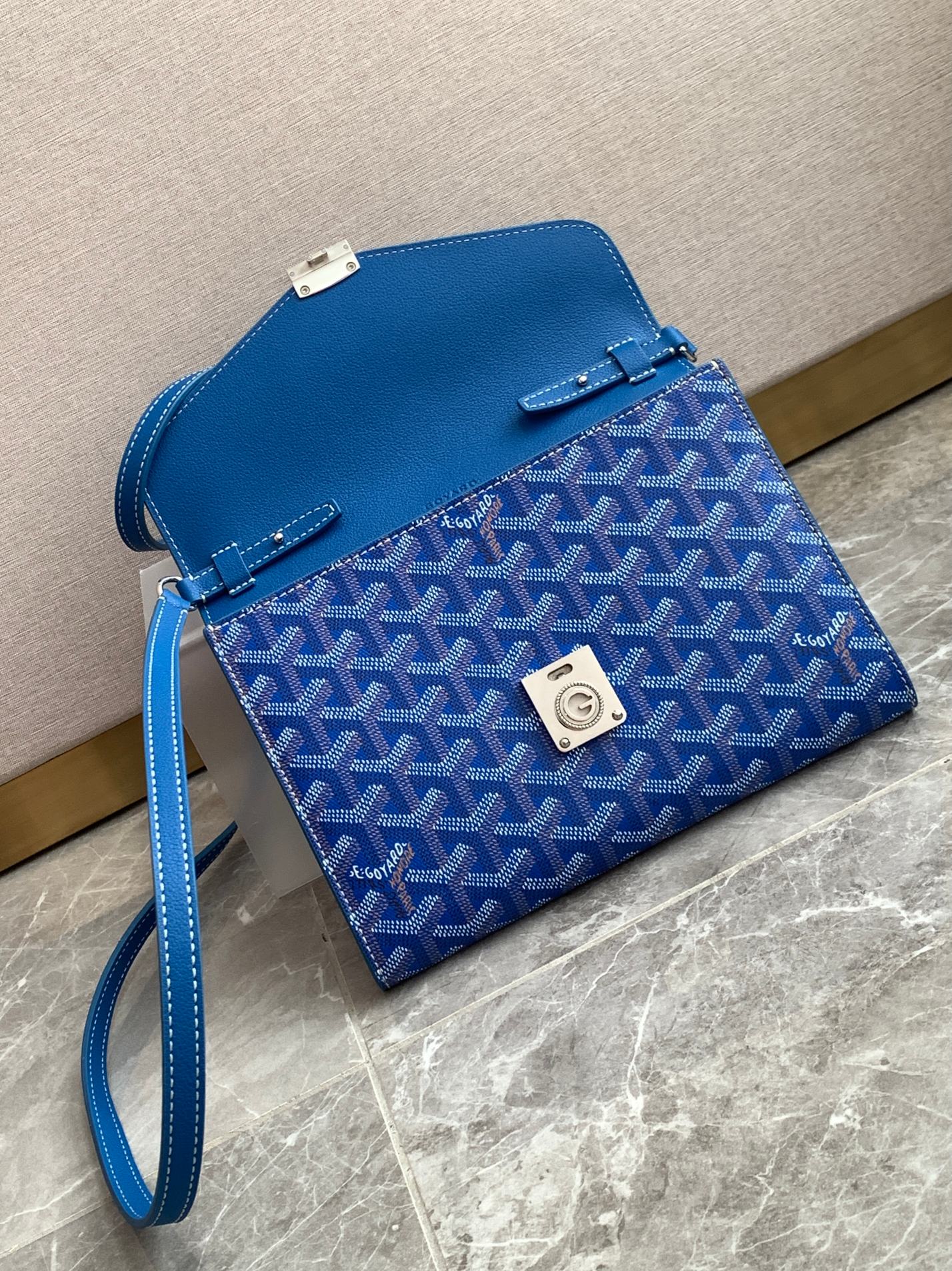 ee9fadea655a2.jpg