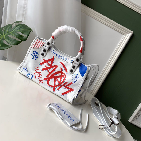 a4e64c40b8e0eeea03553709054174b0_1761368396_3689.jpg