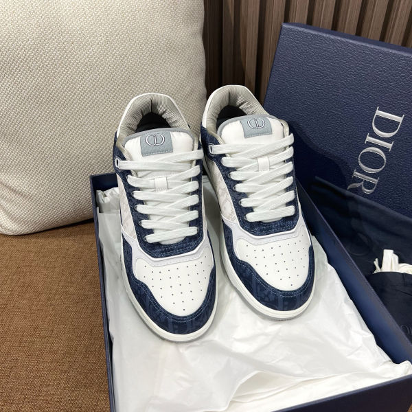 de6e0391f620fe5a1bd5114641ea95e0_1764055454_7755.jpg