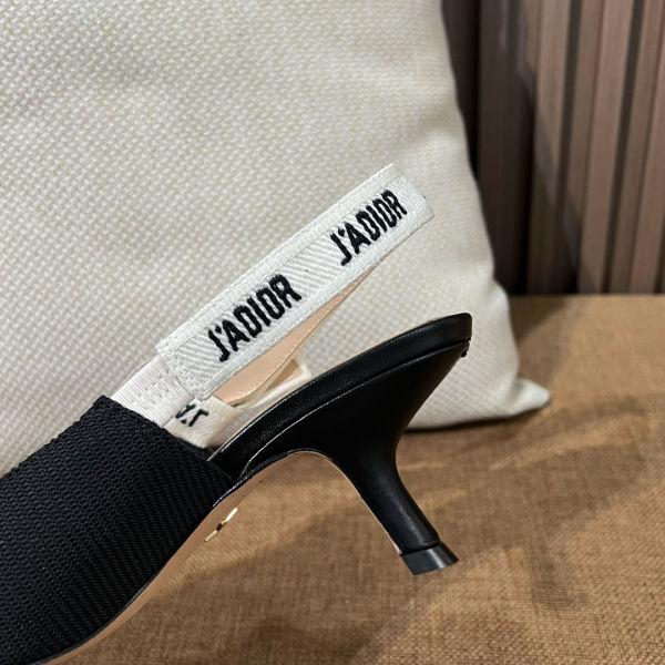 89f3c076ab5549be7b831fc98fd6934c_1768818801_9421.jpg